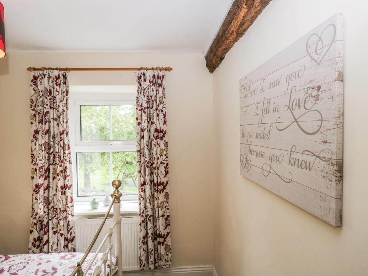 Mulberry Cottage Grange-over-Sands Екстериор снимка