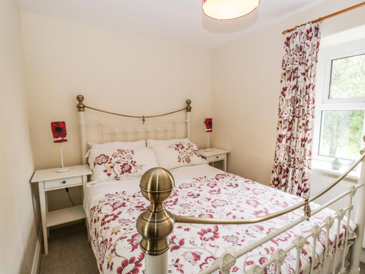 Mulberry Cottage Grange-over-Sands Екстериор снимка