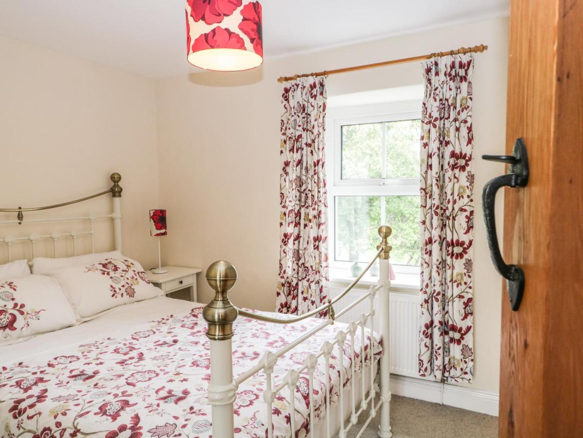 Mulberry Cottage Grange-over-Sands Екстериор снимка